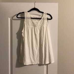 White eyelet Ild Navy tank top L